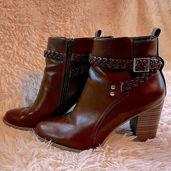 Caramel Heeled Boots - Picture 1 of 9